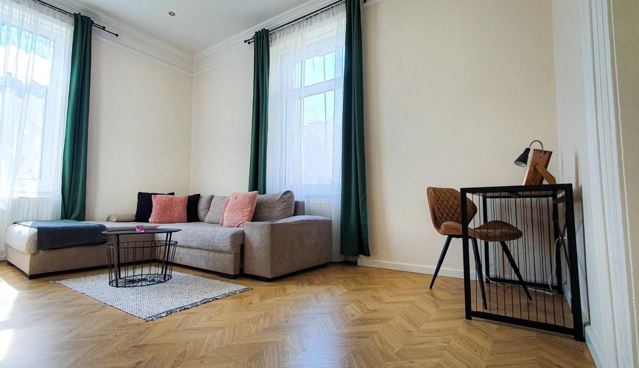 Smaragd Apartman Győr Exterior foto
